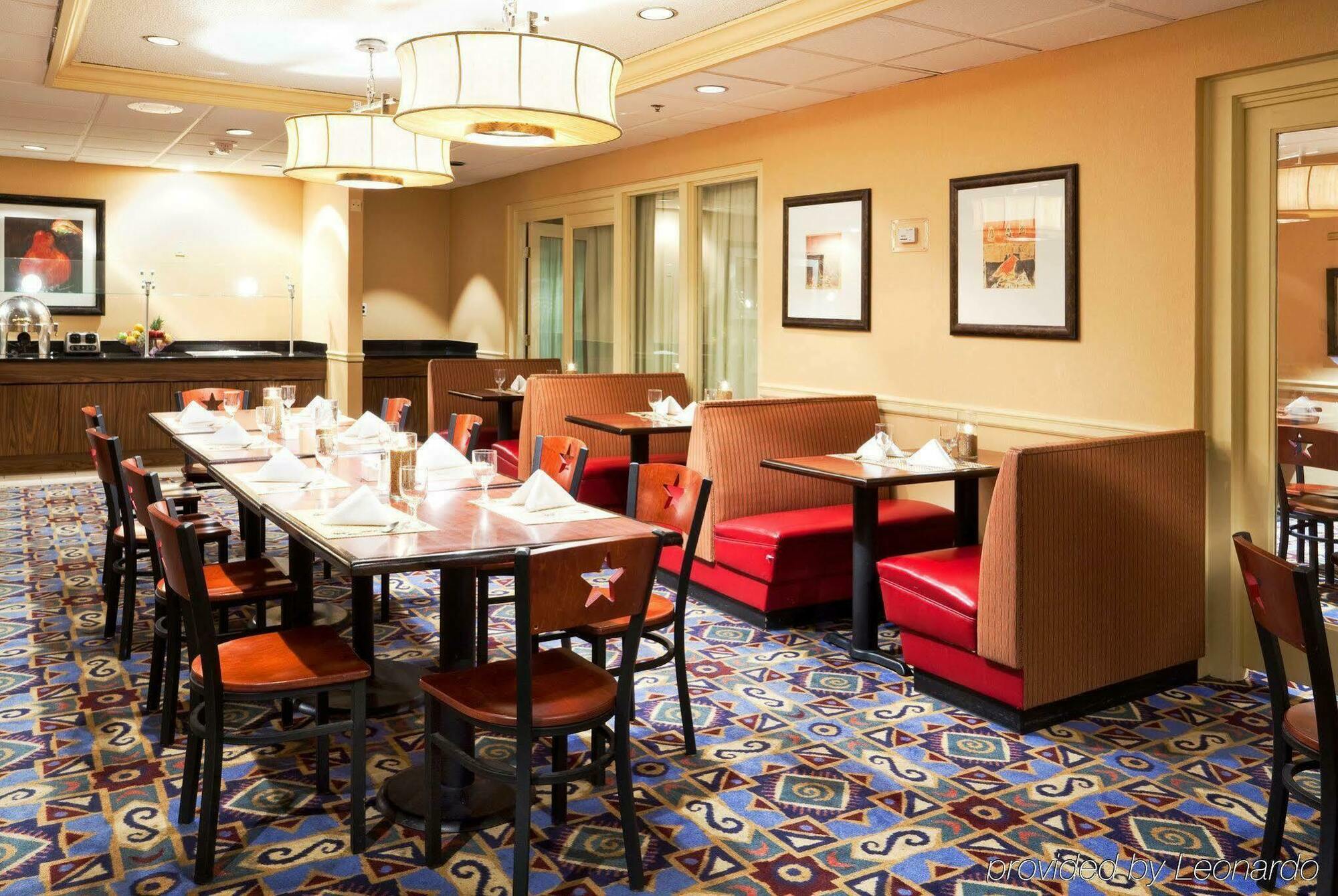 Doubletree By Hilton Raleigh Crabtree Valley Restaurant foto